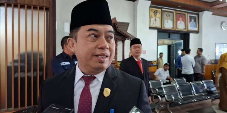 Foto: MATAKALTENG - Ketua DPRD Kotawaringin Timur (Kotim) Rimbun.