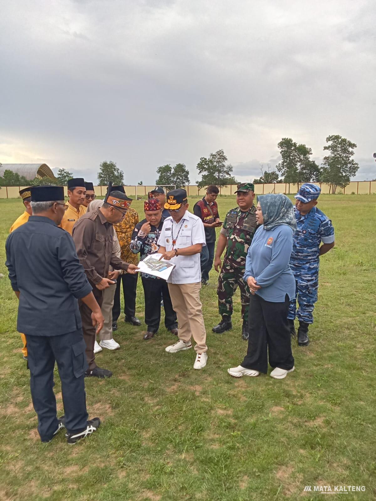 Gubernur Kalteng Tinjau Sport Center Pangeran Ratu Alamsyah, Dukung Kobar Jadi Tuan Rumah Porprov 2026