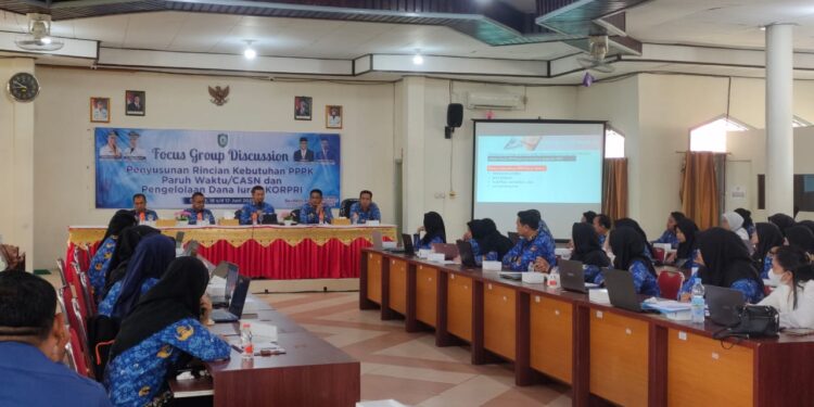 Foto:IST/MATA KALTENG - Fokus grup discussion penyusunan rincian kebutuhan PPPK paruh waktu di Kotim, 17 Juni 2025.