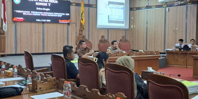 Foto:DIAN/MATA KALTENG - Pembahasan perubahan APBD Tahun Anggaran 2025, 2 Juli 2025.