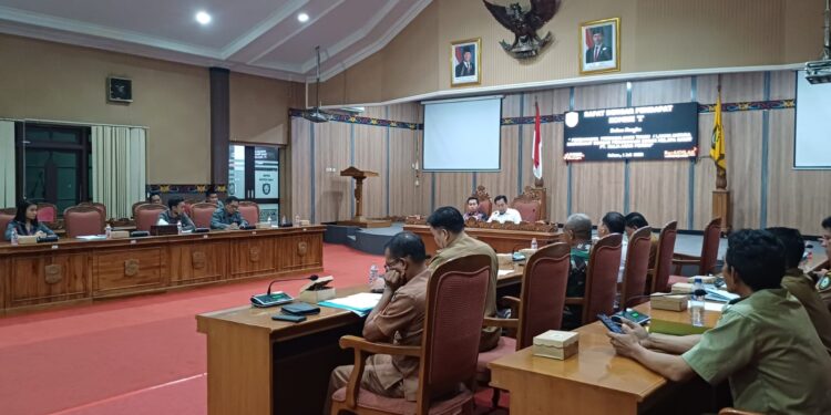 Foto:IST/MATA KALTENG - RDP Sengketa Lahan PT MAP dan Masyarakat.
