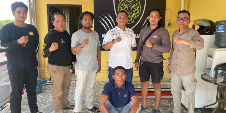 FOTO: MATAKALTENG - Narapidana Henderikus Yoseph, saat diamankan Tim Macan Sudimampir, Polrestabes Banjarmasin.