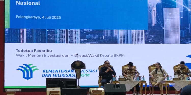 FOTO : IST/MATAKALTENG - Wakil Menteri Investasi dan Hilirisasi/Wakil Kepala BKPM, Todotua Pasaribu, dalam agenda Rapat Pimpinan Nasional (Rapimnas) KNPI yang digelar di Palangka Raya, Jumat 4 Juli 2025.