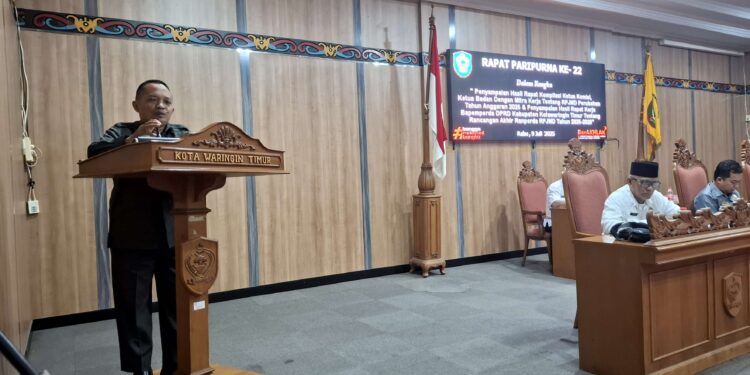 Foto: DIAN/MATA KALTENG - Penyampaian laporan hasil rapat kompilasi Ketua Komisi, Ketua Badan, dengan Mitra Kerja tentang RAPBD Perubahan T.A 2025, 9 Juli 2025.