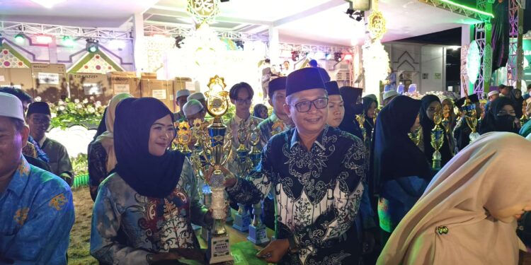 FOTO: MATAKALTENG - Wiwin Susanto saat menghadiri kegiatan penutupan MTQ ke-XVII.
