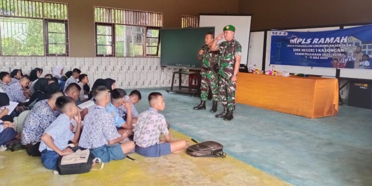FOTO : MATAKALTENG - Suasana saat para siswa mengikuti kegiatan MPLS, di SMK Negeri 1 Kasongan.