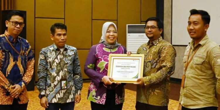 FOTO: IST/MATAKALTENG -
Apresiasi Desa Terbaik dalam Percepatan Perlindungan Jaminan Sosial Ketenagakerjaan yang digelar BPJS Ketenagakerjaan, di Britz Hotel, Jumat 21 Maret 2025.