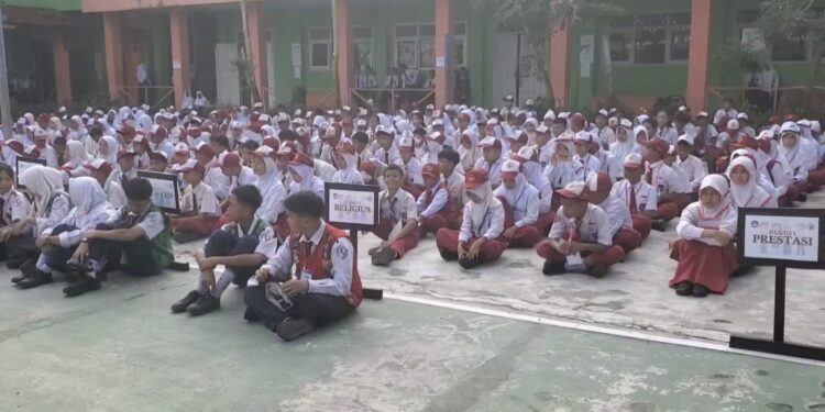 Foto: IST/MATA KALTENG - MPLS di SMPN 2 Sampit, 14 Juli 2025.