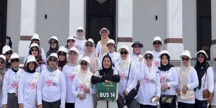 FOTO: PROKOPIM KOTIM/MATA KALTENG - Rombongan TP PKK Kotim saat kunjungan ke IKN belum lama ini.