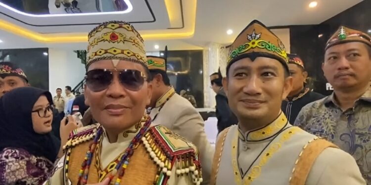 FOTO: NRA/MATAKALTENG - Gubernur Kalteng, Agustiar Sabaran usai acara peringatan HUT ke-60 Pemko Palangka Raya dan HUT ke-68 Kota Palangka Raya, Kamis 17 Juli 2025.