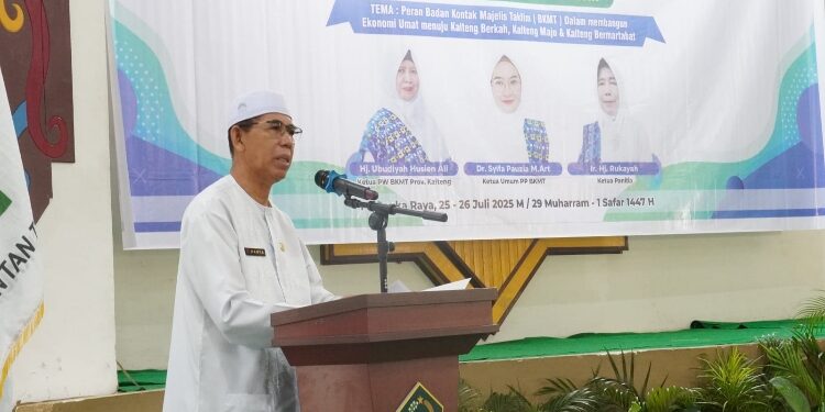 FOTO: IST/MATAKALTENG - Sahli KSDM Hamka menghadiri Muswil II Pengurus Wilayah BKMT Provinsi Kalteng di Aula Asrama Haji Al Mabrur Palangka Raya.