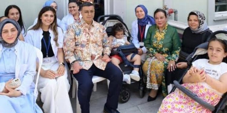 FOTO: IST/MATAKALTENG - Ketua Kaukus Parlemen Perempuan Kalteng, Faridawaty Darland Atjeh pada kegiatan kemanusiaan bertajuk “A Voice Beyond Limits” digelar di Istanbul.