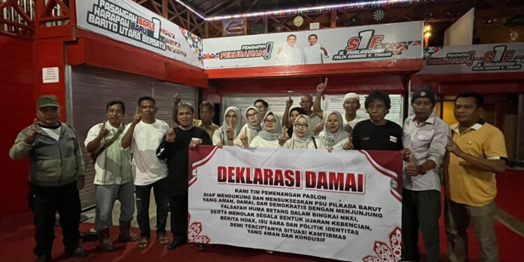 FOTO: MATAKALTENG - Jajaran Tim Pemenangan Pasangan Calon 01 Bupati dan Wakil Bupati Barito Utara, Shalahudin - Felix Sonadie.