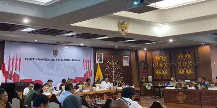 FOTO: NRA/MATAKALTENG - Rapat Koordinasi Tim Monitoring Provinsi Kalteng Tahun 2025 yang digelar di Aula Eka Hapakat, Kantor Gubernur.