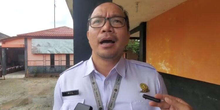 Foto:MATA KALTENG - Kepala BMKG Bandar Udara H Asan Sampit Mulyono Leo Nardo.