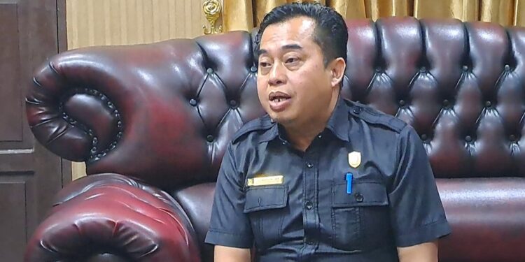 Foto:MATA KALTENG - Ketua DPRD Kotawaringin Timur (Kotim), Rimbun.
