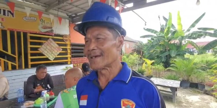 Foto: MATA KALTENG - Ketua Persatuan Persaudaraan Pengangkut Sampah (Pedrosa) Ketapang, Amid Hargo Utomo.