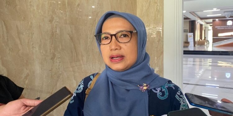 Sunarti, Asisten Administrasi Umum Setda Kalteng.