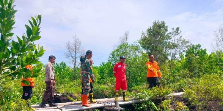 FOTO: MATAKALTENG - Tim gabungan pada saat melakukan patroli karhutla.