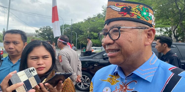Plt. Sekretaris Daerah Kalteng, Leonard S. Ampung.