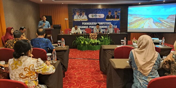 Foto:IST/MATA KALTENG - kegiatan peningkatan kompetensi pengawas, penilik, pamong, dan tenaga layanan dasar (TLD), Rabu 21 Agustus 2025.