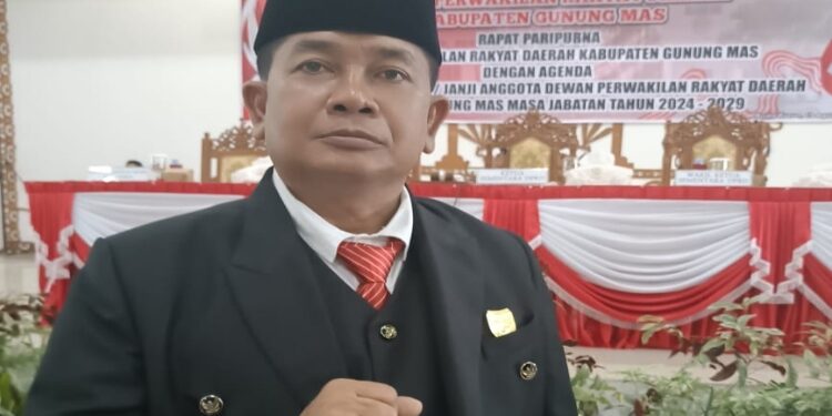 Anggota DPRD Kabupaten Gunung Mas Selsius Aprianus.
