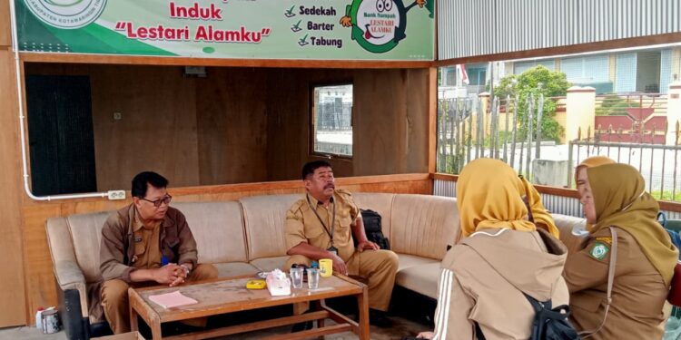 Foto:IST/MATA KALTENG - Bank Sampah di Kecamatan MB Ketapang.
