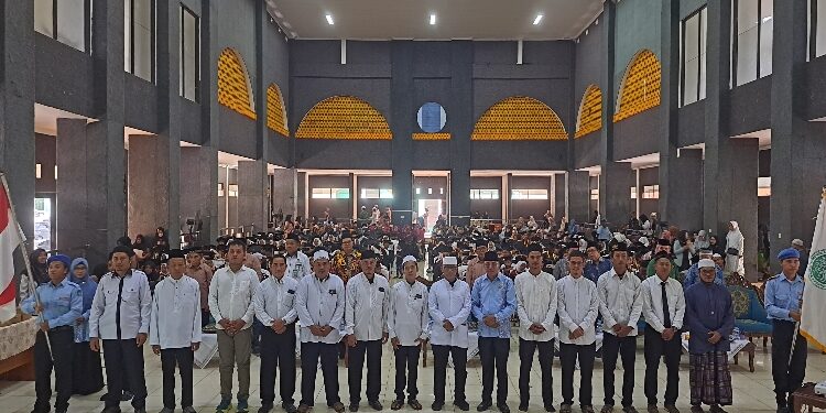 FOTO: IST/MATAKALTENG - Sebanyak 271 santri TKA/TPA se Kabupaten Kotawaringin Timur (Kotim) mengikuti prosesi wisuda ke-XXII DPD Badan Komunikasi Pemuda Remaja Masjid Indonesia (BKPRMI) Kotim.