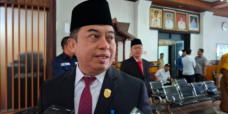 Foto:MATA KALTENG -Ketua DPRD Kotim Rimbun.