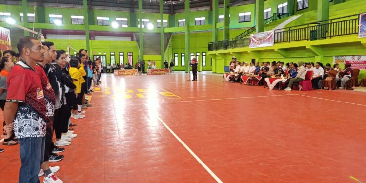 Foto:IST/MATA KALTENG - Pembukaan Turnamen Voli dan Futsal Antar-Instansi HUT ke-80 RI di Kotim, 3 September 2025.