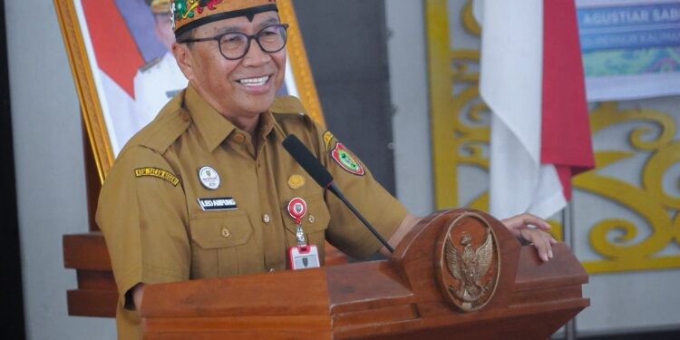 FOTO: IST/MATAKALTENG - Plt. Sekda Kalteng Leonard S. Ampung saat menyampaikan sambutannya.