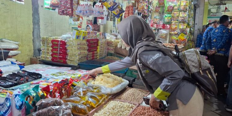 Foto:DOK/MATA KALTENG -Suasana pasar tradisional.