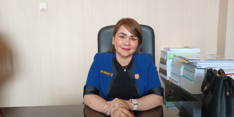 FOTO : MATAKALTENG - Anggota DPRD Kabupaten Gunung Mas Cici Susilawati.