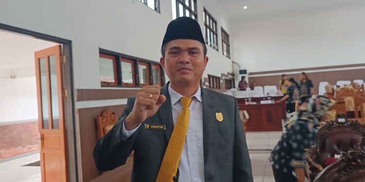 FOTO: MATAKALTENG - Ketua DPRD Kabupaten Gumas Binartha.