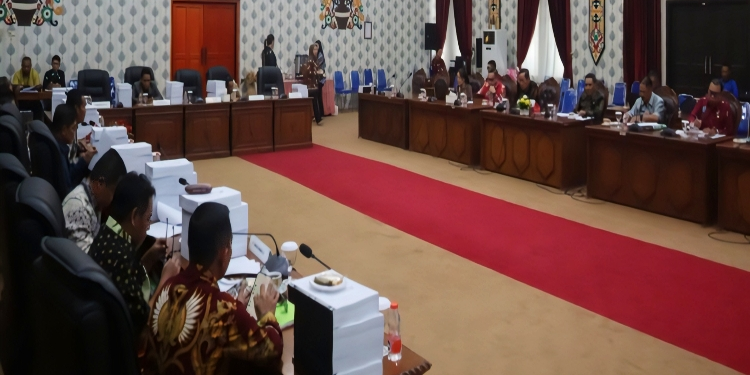 FOTO: IST/MATAKALTENG - Suasana Rapat Paripurna dengan agenda pembahasan R-APBD Perubahan.