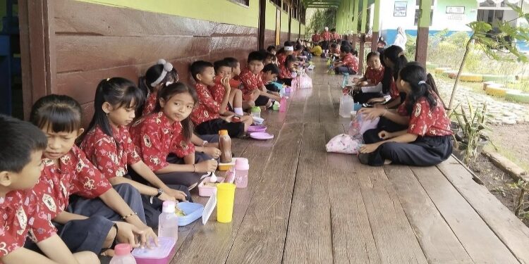 FOTO: DOK/MATA KALTENG - Kegiatan pelajar di salah satu sekolah yang ada di Kotim.