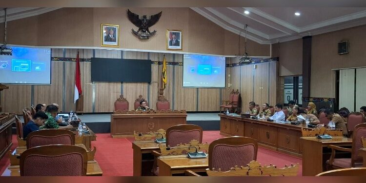 Foto:IST/MATA KALTENG - Rapat kerja Komisi III DPRD Kotim.
