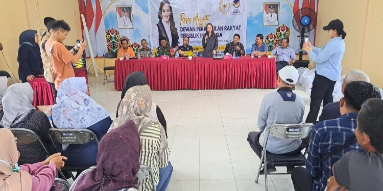 FOTO: IST/MATA KALTENG - Reses Anggota DPR RI Andina Thresia Narang di Kelurahan Baamang Barat, Kecamatan Baamang, Kotim.