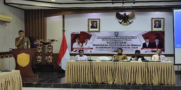 FOTO: IST/MATA KALTENG - Pendidikan Politik yang digelar oleh Badan Kesatuan Bangsa dan Politik (Kesbangpol) Kabupaten Kotim.
