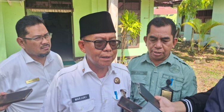 Foto:Kepala Dinas Lingkungan Hidup (DLH) Kabupaten Kotawaringin Timur, Marjuki.