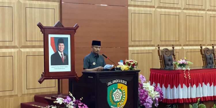 FOTO: Wali Kota Palangka Raya, Fairid Naparin di kegiatan Rapat Paripurna DPRD Kota Palangka Raya ke-8 Masa Persidangan I Tahun Sidang 2025/2026, Kamis (16/10).
