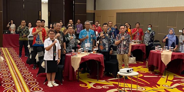 FOTO: Kegiatan Sosialisasi Evaluasi Kinerja BLUD RSUD dan UPT Puskesmas Kota Palangka Raya.