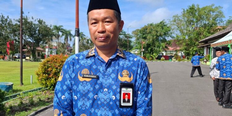 Foto:Kepala Badan Kepegawaian dan Pengembangan Sumber Daya Manusia (BKPSDM) Kotim, Kamaruddin Makalepu.