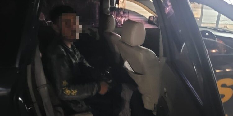 FOTO: Terduga pelaku pada saat diamankan Satsamapta Polresta Palangka Raya.