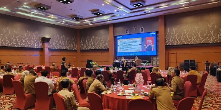 Foto: IST/MATA KALTENG - Penganugerahan Keterbukaan Informasi Publik Tingkat Kab. Kotimdan Rakor Pejabat Pengelola Informasi, 4 November 2025.