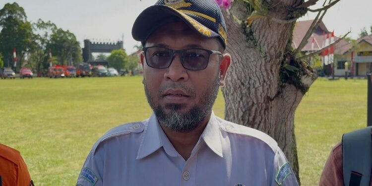 FOTO: IST/MATAKALTENG - Koordinator Bidang Data dan Informasi BMKG Tjilik Riwut, Anton Budiyono, saat diwawancarai wartawan.