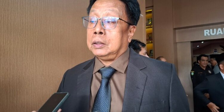 Foto:Kepala DiskopUKMPerindag Kotim, Johny Tangkere.