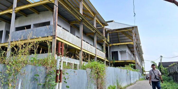 Foto:DOK/MATA KALTENG - Proyek pasar mangkikit yang mangkrak.
