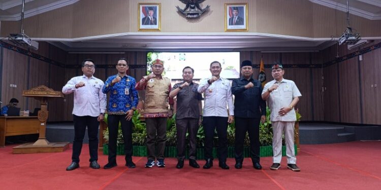 Foto:IST/MATA KALTENG - Kehadiran GDAN dalam kegiatan sosialisasi dan tes urine penyalahgunaan narkoba di DPRD Kotim 17 November 2025.