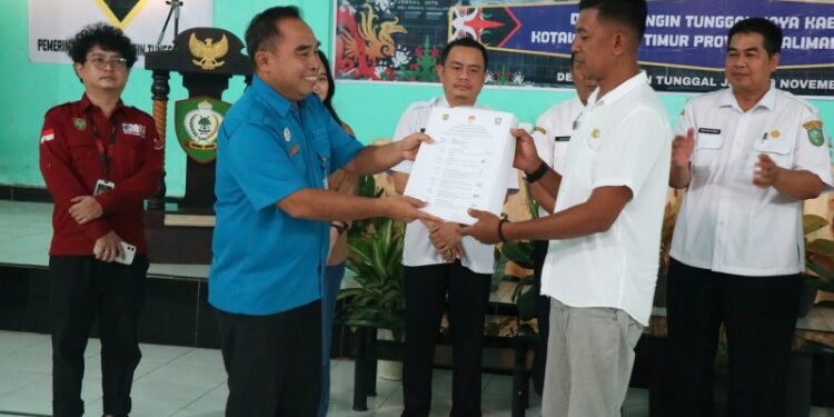 Foto:IST/MATA KALTENG - penilaian Calon Desa Percontohan Antikorupsi 2025 di Desa Beringin Tunggal Jaya, Kecamatan Parenggean.